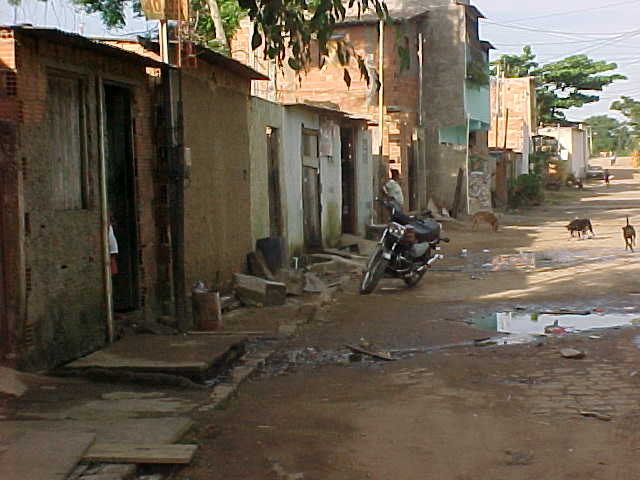 favela-esgoto-rio-de-janeiro.jpg