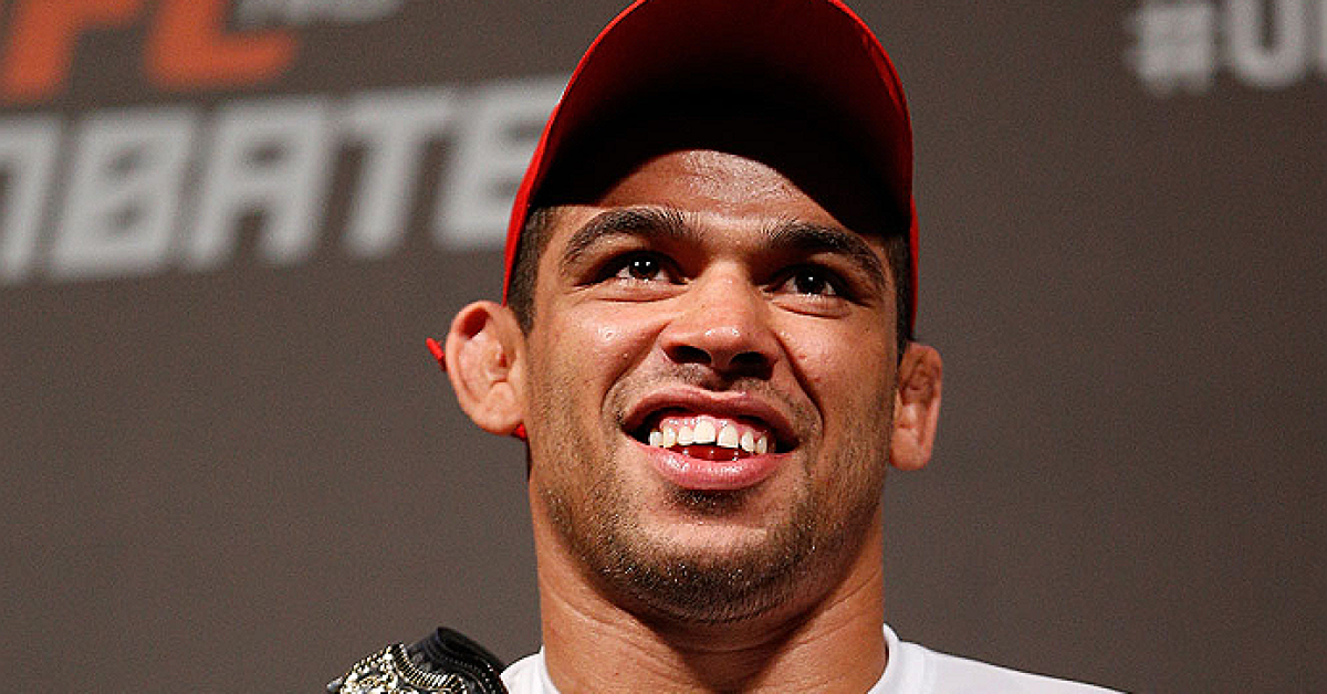 Renan-Barao-The-King-Still-Smiling_486146_OpenGraphImage.png