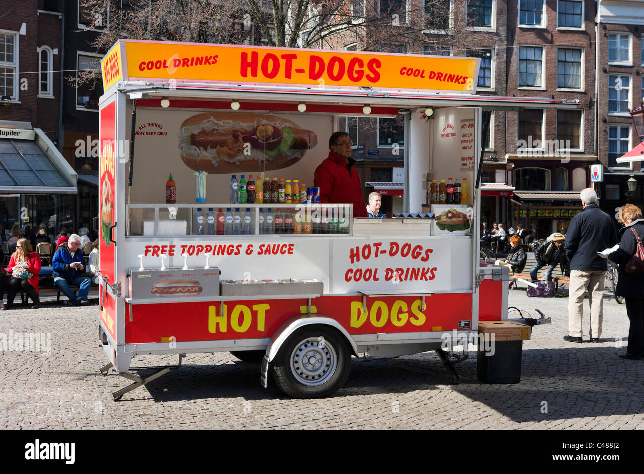 hot-dog-stand-on-spui-in-the-city-centre-amsterdam-netherlands-C488J2.jpg