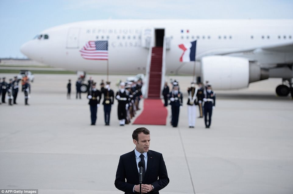 4B77C47400000578-5649185-French_President_Emmanuel_Macron_speaks_during_Monday_s_welcomin-a-47_1524521950330.jpg