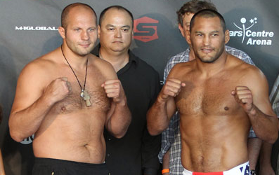 fedor-vs-hendo-weigh-ins-e1312065247504.png