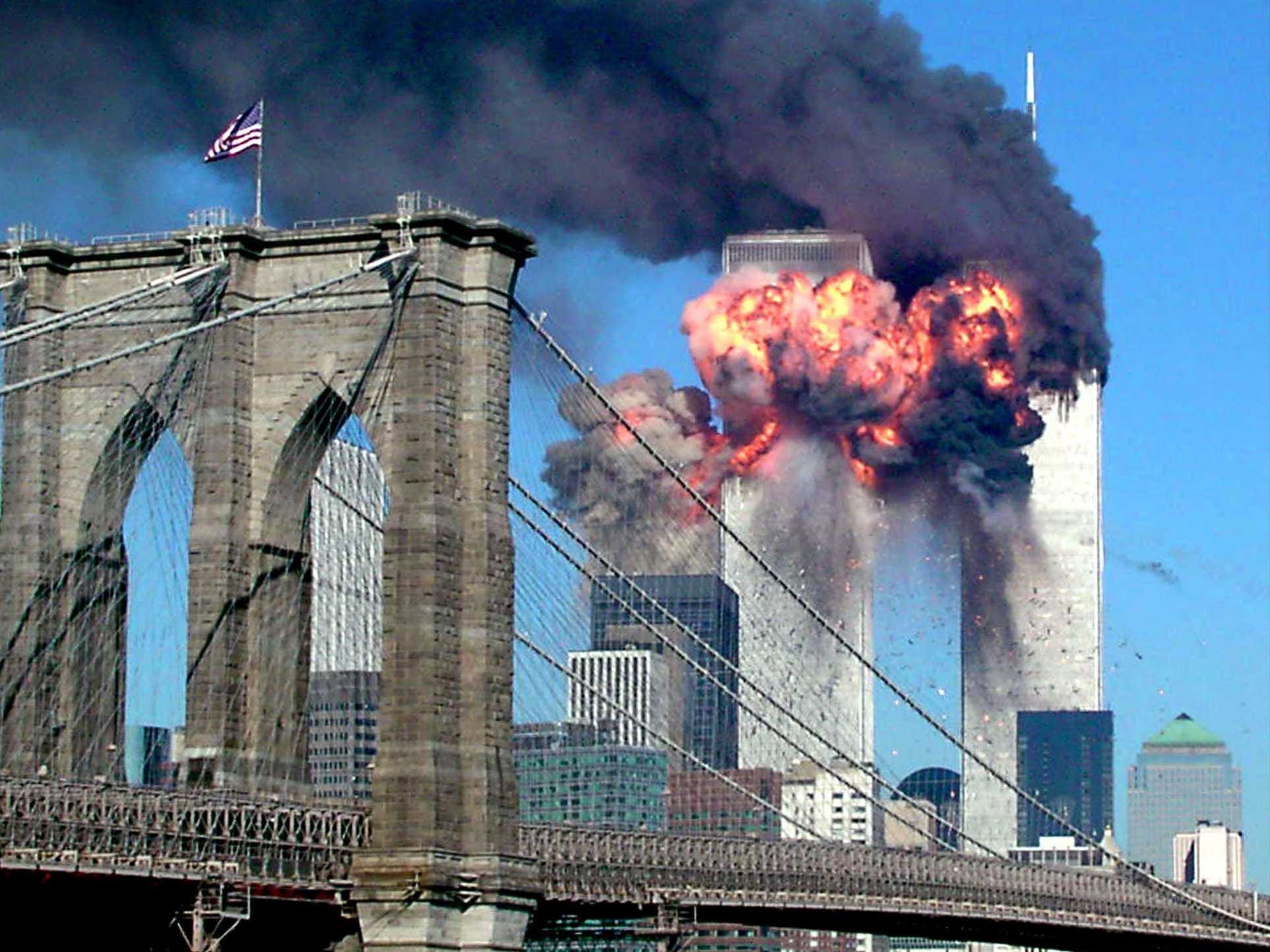 20-haunting-photos-from-the-september-11-attacks-that-americans-will-always-remember.jpg