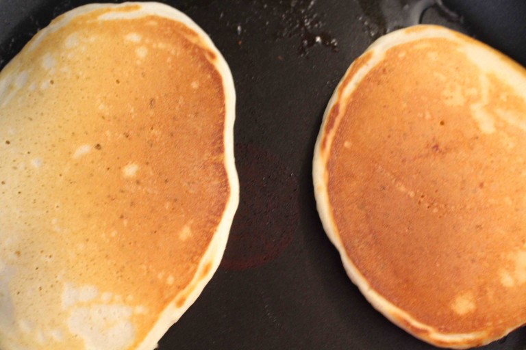 Making-pancakes-3-768x512.jpg